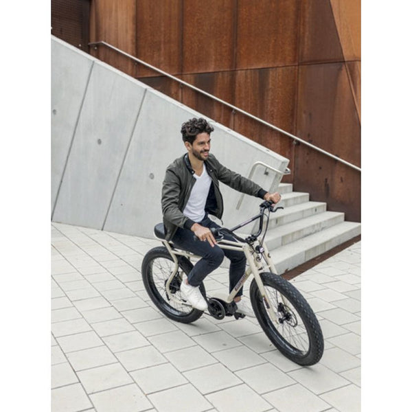 "BIGGIE" COLOR "FUTURE SAND" ENGINE & BOSCH BATTERY