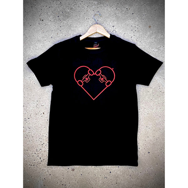 BLACK T-SHIRT - RED "SKATE HEART"