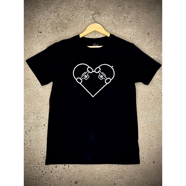 BLACK T-SHIRT - WHITE "SKATE HEART"
