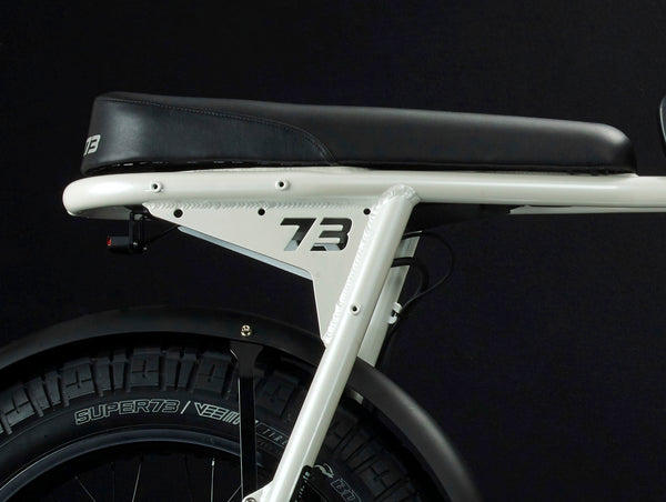 S2 - Couleur Apollo White