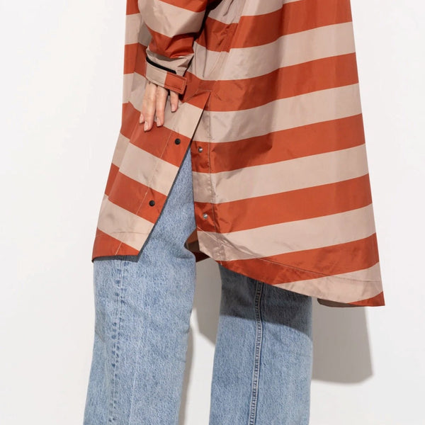 PONCHO - BOLD STRIPES CINAMMON/LATTE