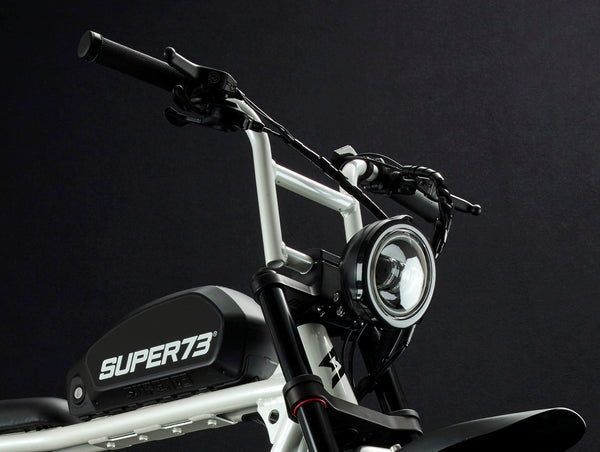S2 - Couleur Apollo White