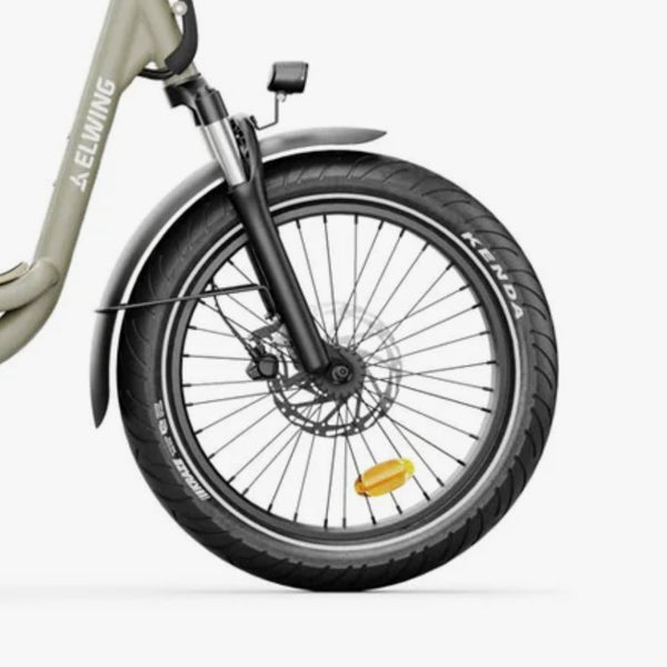Réparation crevaison roue avant vélo Elwing