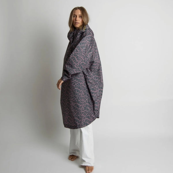 PONCHO - LEO SPLASHES DARK GREY / ASH PLUM