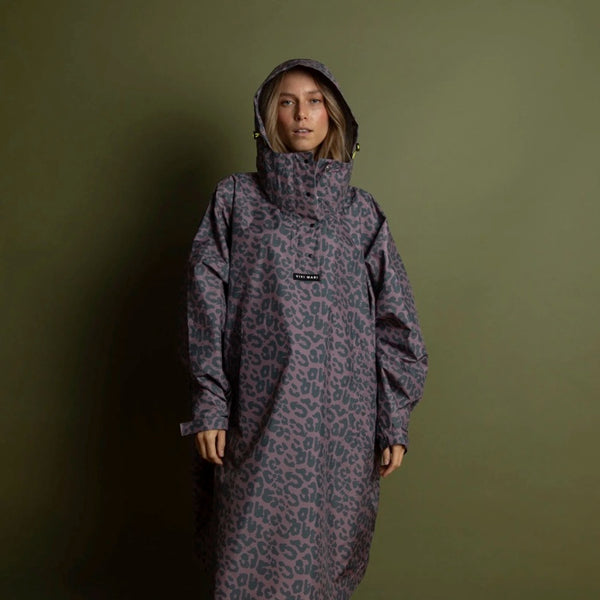PONCHO - LEO SPLASHES DARK GREY / ASH PLUM