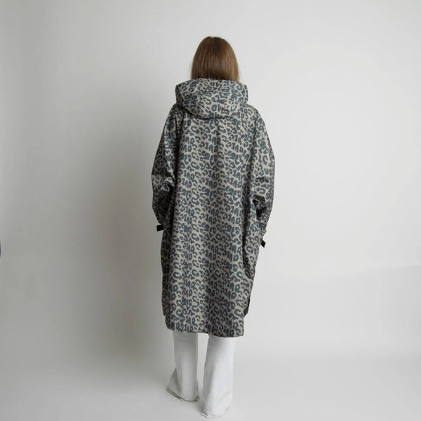 PONCHO - LEO SPLASHES DARK GREY / MUSHROOM