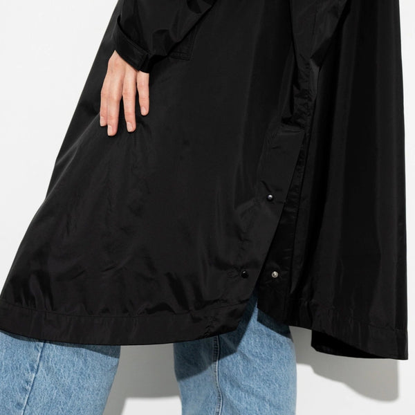 PONCHO - SOLID BLACK