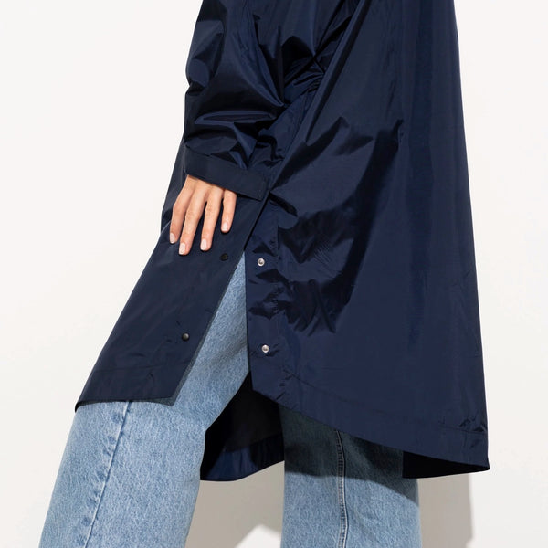 PONCHO - SOLID NAVY