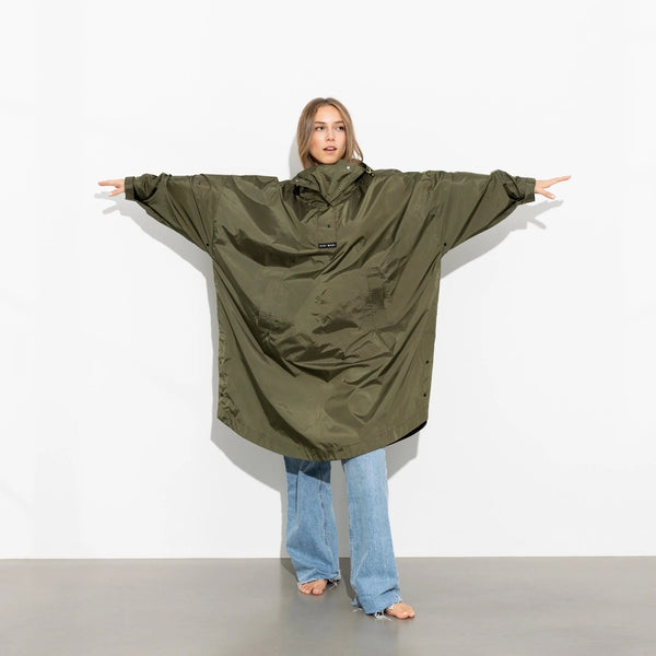PONCHO - SOLID OLIVE