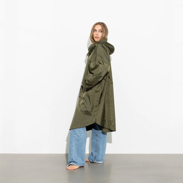 PONCHO - SOLID OLIVE