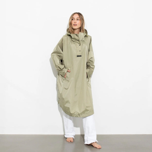 PONCHO - SOLID PALE OLIVE