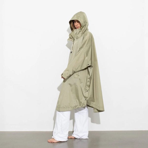 PONCHO - SOLID PALE OLIVE