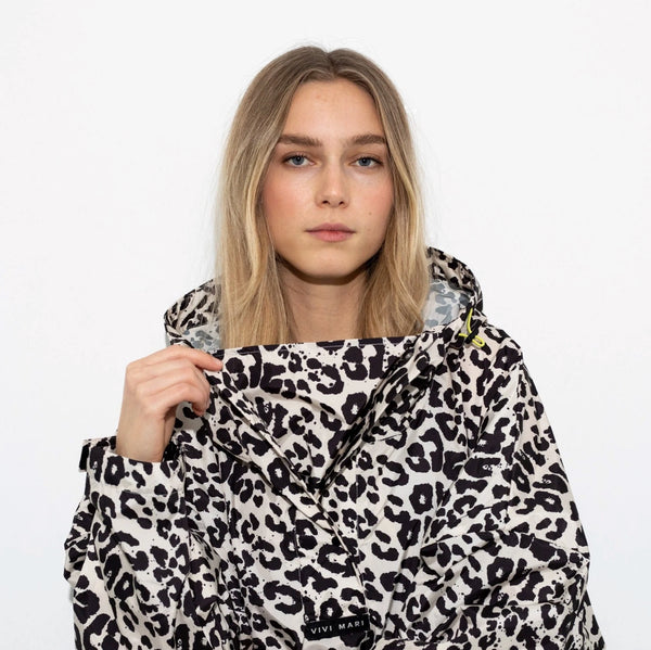 PONCHO - LEO SPLASHES BLACK / SAND