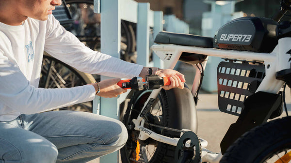 Révision vélo Super73