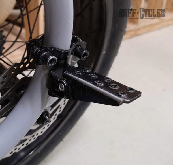 SET OF BLACK HORIZONTAL FOOTRESTS FOR "LIL'BUDDY" ELECTRIC BIKE