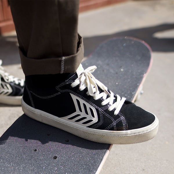 CHAUSSURE FEMME "CATIBA PRO SKATE" BLACK/WHITE LOGO